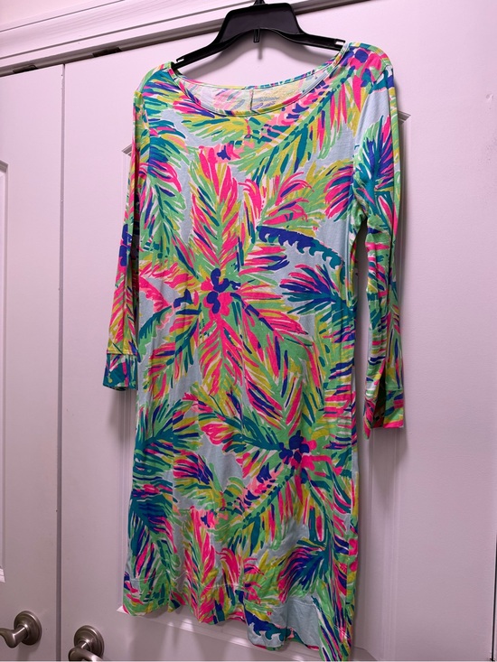 Lilly Pulitzer Dresses & Skirts - Lilly Pulitzer Tropical Leaf Print Dress in Aqua, Pink, Green